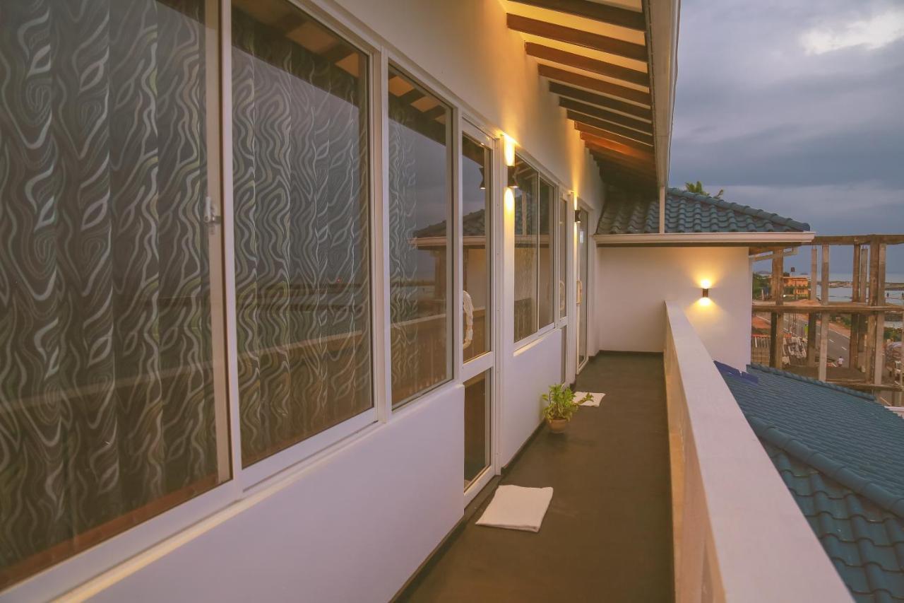 Hikka Ocean Resort ヒッカドゥワ エクステリア 写真