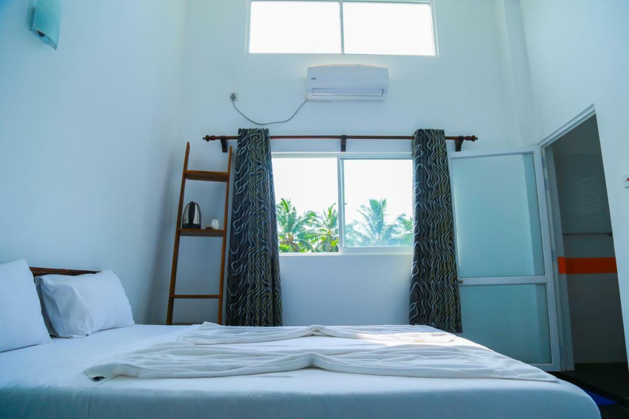 Hikka Ocean Resort ヒッカドゥワ エクステリア 写真