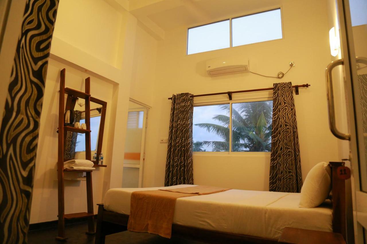 Hikka Ocean Resort ヒッカドゥワ エクステリア 写真