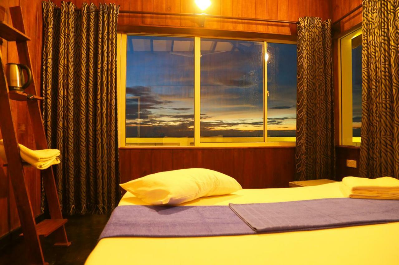 Hikka Ocean Resort ヒッカドゥワ エクステリア 写真